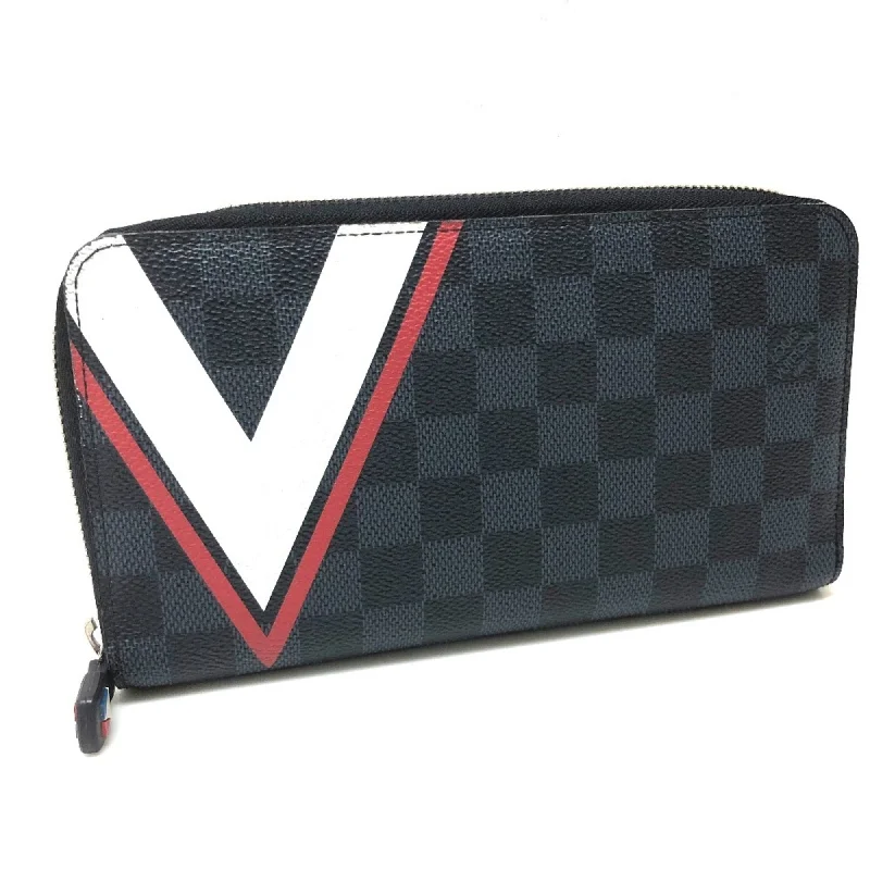 LOUIS VUITTON Zippy Wallet