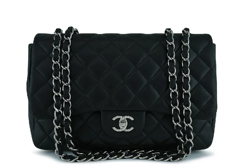 Chanel Black Lambskin Jumbo 2.55 Classic Flap Bag SHW